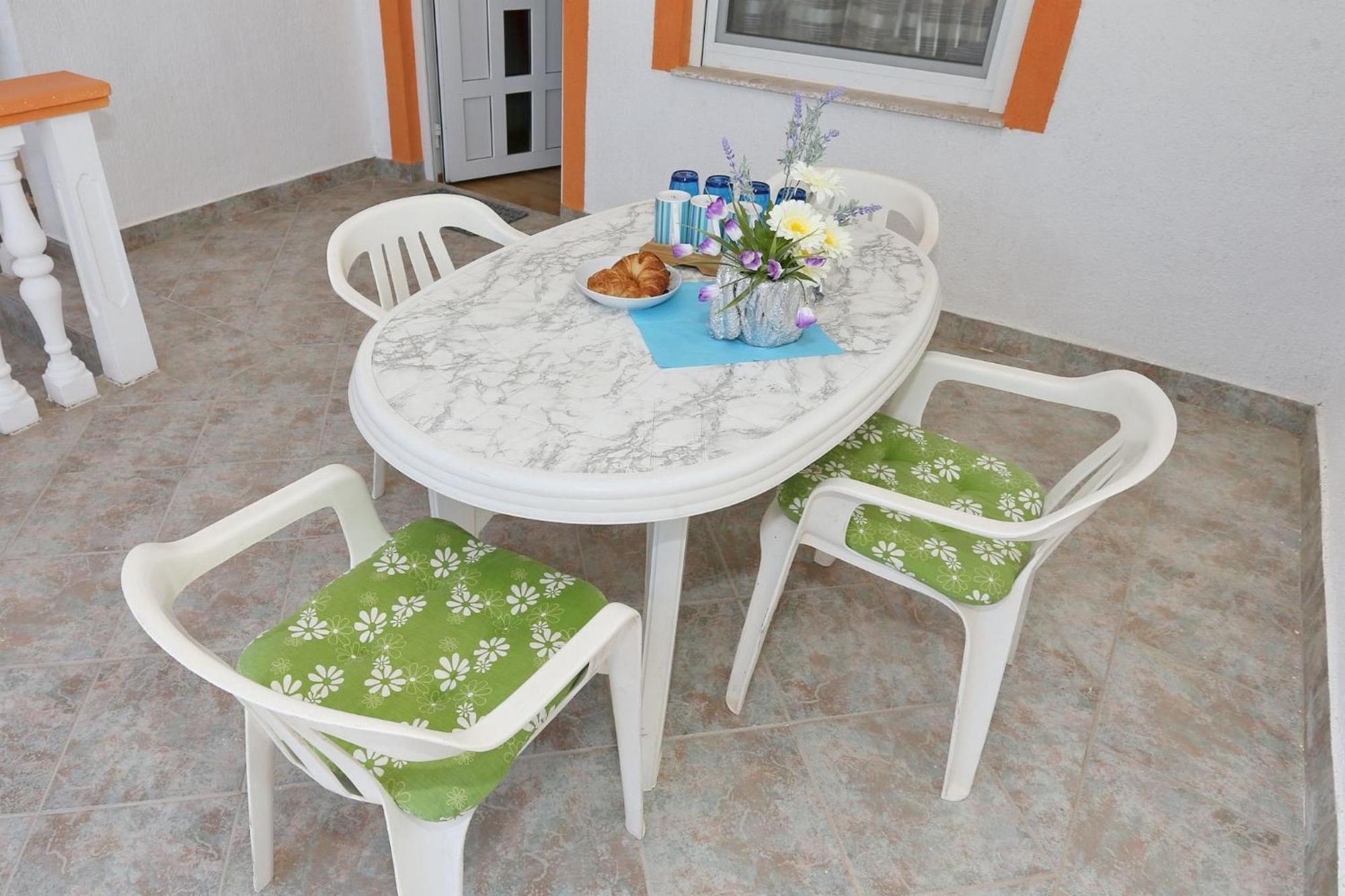 Apartments Marino Vir Luaran gambar
