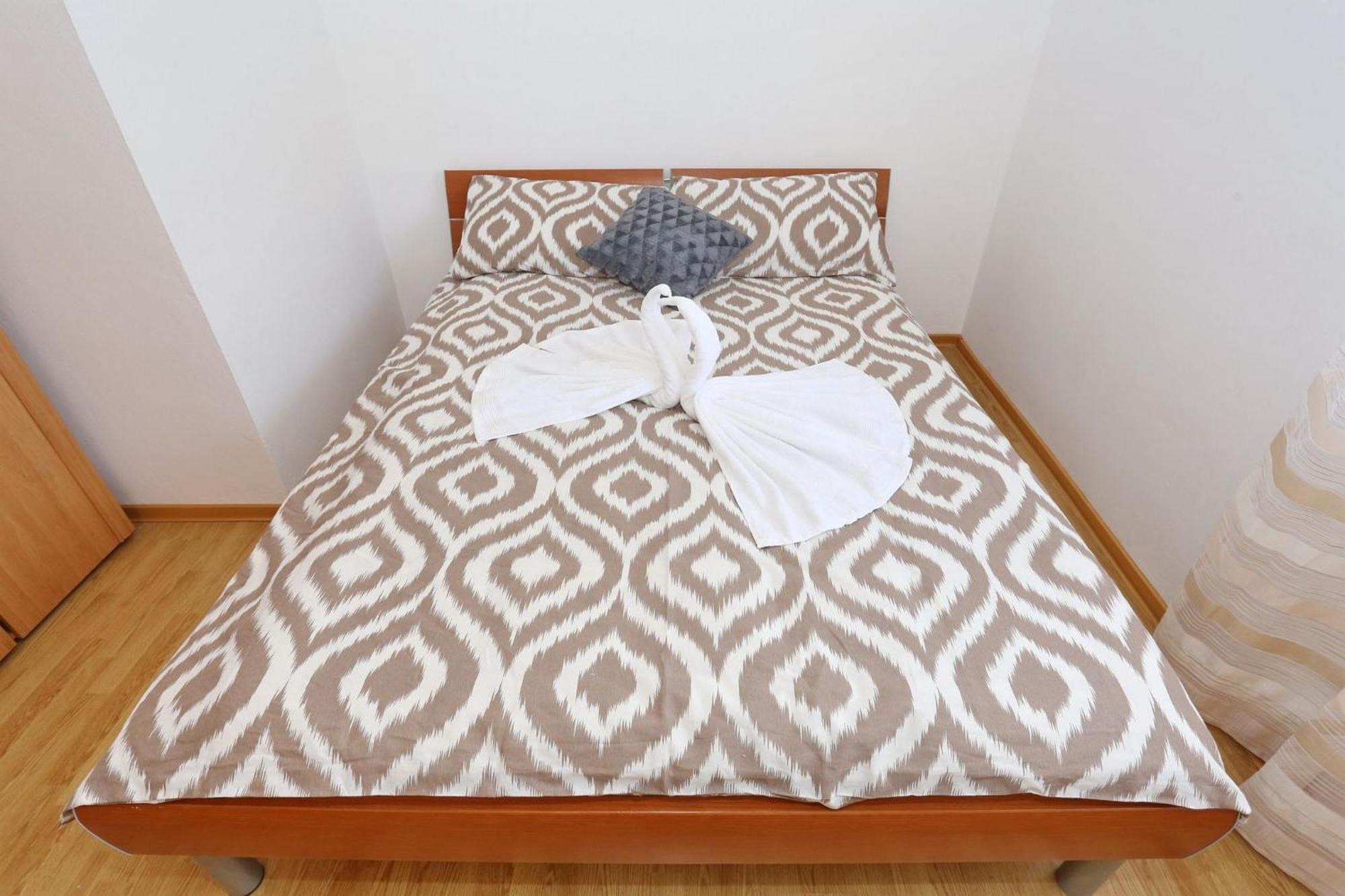 Apartments Marino Vir Luaran gambar