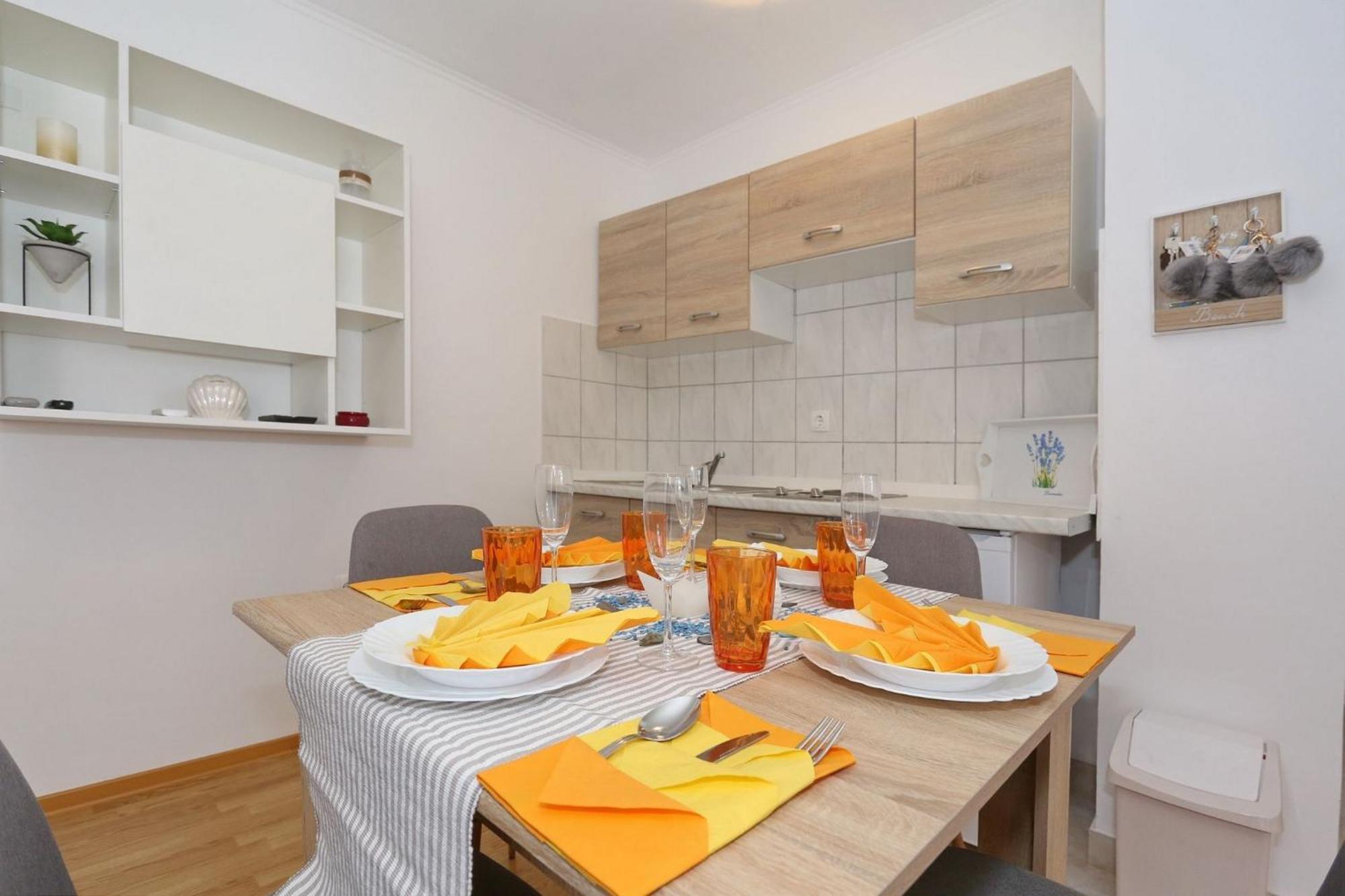 Apartments Marino Vir Luaran gambar
