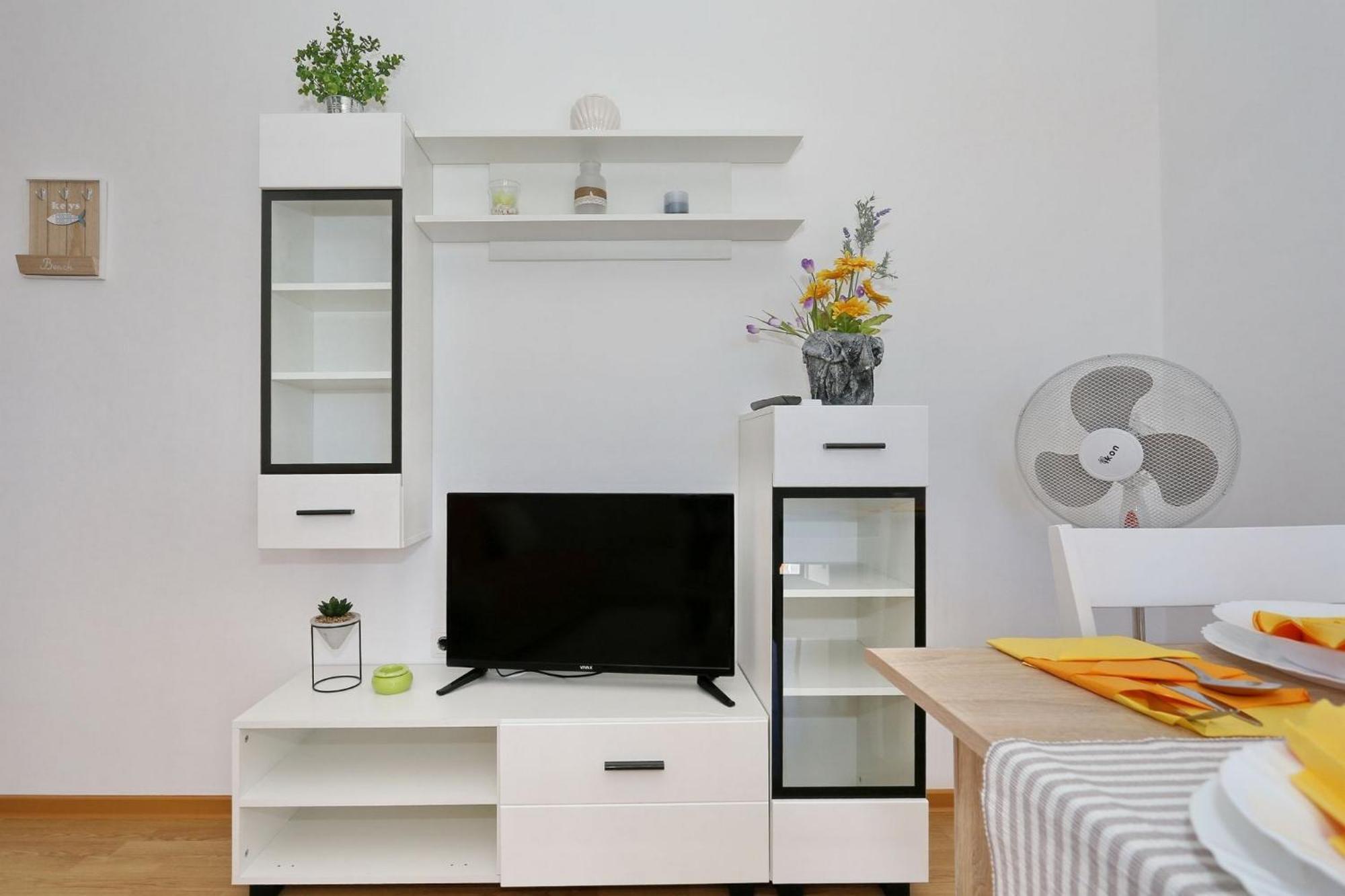 Apartments Marino Vir Luaran gambar