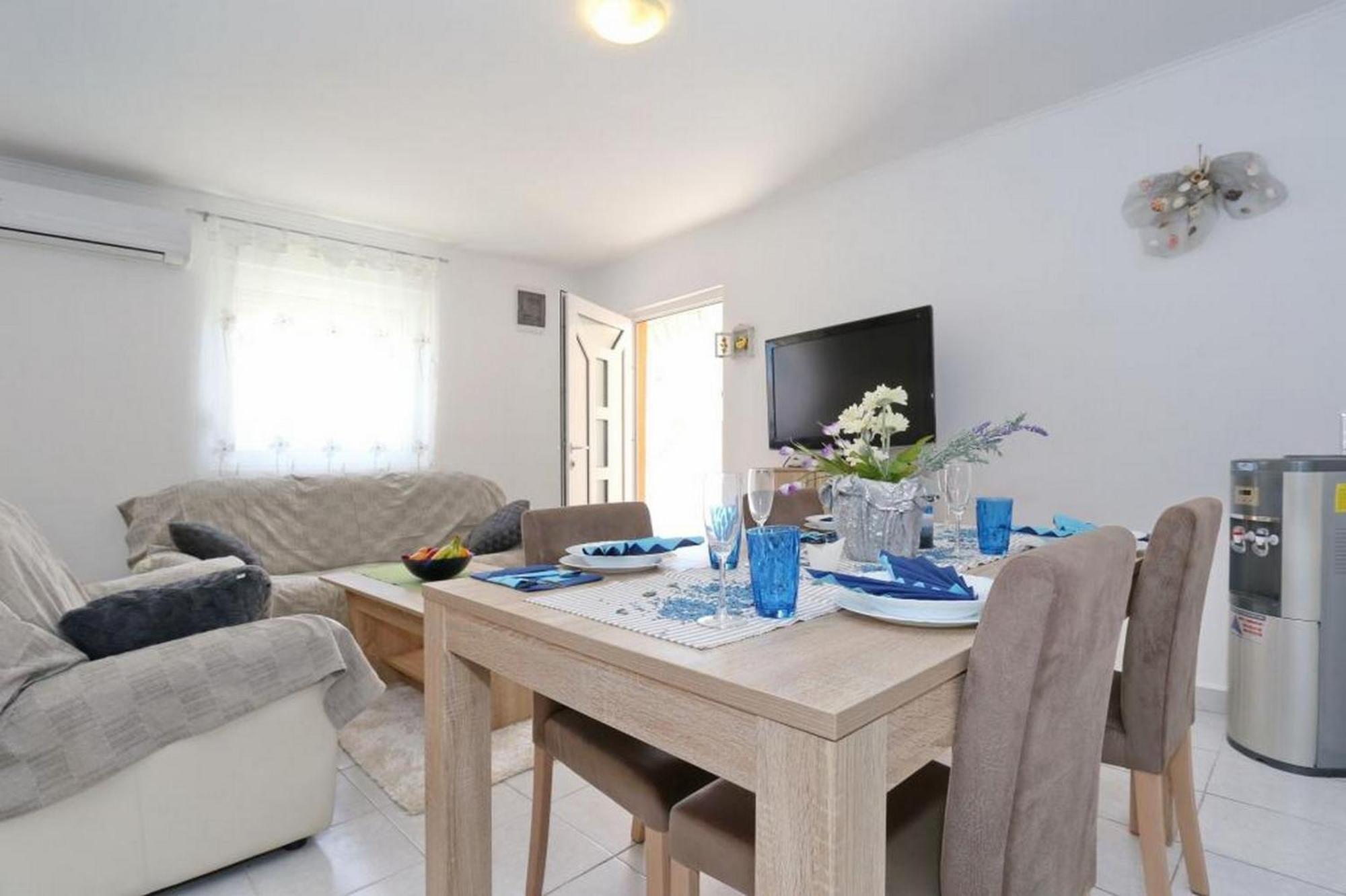 Apartments Marino Vir Luaran gambar